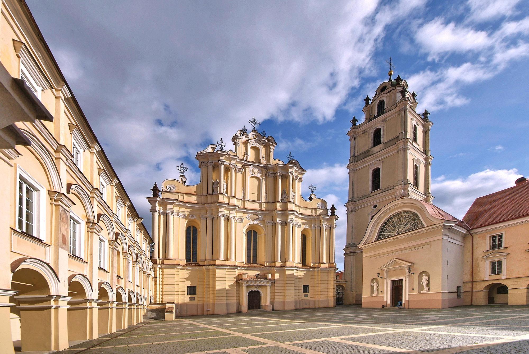 6399db30-7833-42d4-9b76-3c292a161fbd-72_st_johns-church
